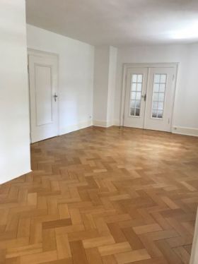 4 Zimmer Wohnung Mieten In Munchen Neuhausen Nymphenburg Immonet